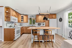 10 Cove St, Goffstown, NH 03045 - Photo 22