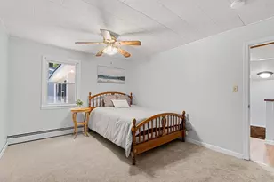 10 Cove St, Goffstown, NH 03045 - Photo 20
