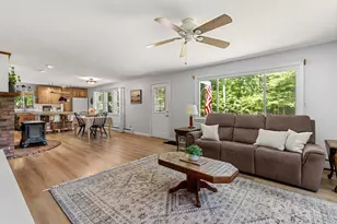 10 Cove St, Goffstown, NH 03045 - Photo 28