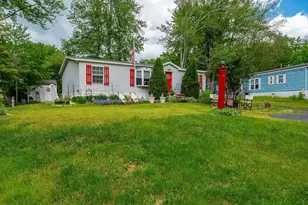 446 Emerald Dr, Barrington, NH 03825 - Photo 2