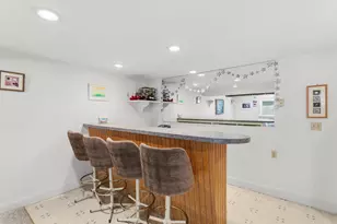 611 Coolidge Ave, Manchester, NH 03102 - Photo 44
