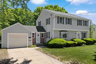 611 Coolidge Ave, Manchester, NH 03102 - Photo 2