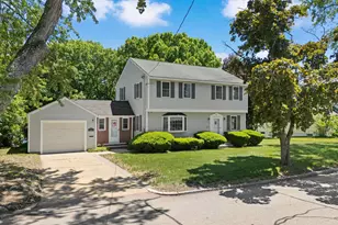 611 Coolidge Ave, Manchester, NH 03102 - Photo 1