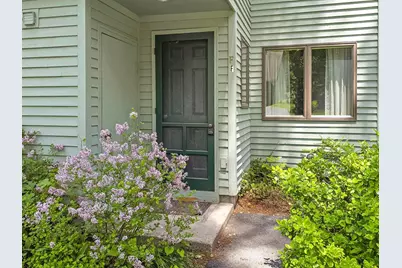 292 Woodhaven Drive #9F, Hartford, VT 05001 - Photo 2