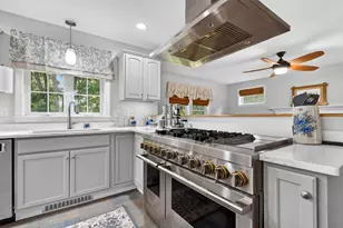 1 Settlement Cir, Rollinsford, NH 03869 - Photo 4