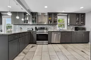 24 Blanchard St, Nashua, NH 03060 - Photo 1
