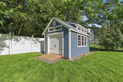 37 W Glenwood Street, Nashua, NH 03060 - Photo 22