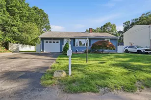 37 W Glenwood St, Nashua, NH 03060 - Photo 2