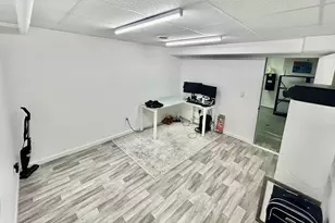 108 Peak St, Manchester, NH 03104 - Photo 24