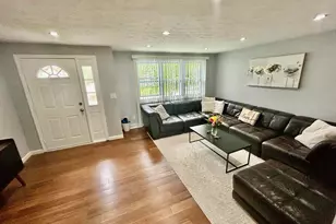 108 Peak St, Manchester, NH 03104 - Photo 6
