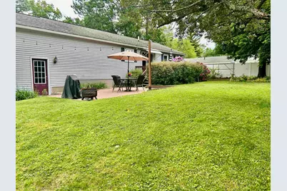 108 Peak Street, Manchester, NH 03104 - Photo 28