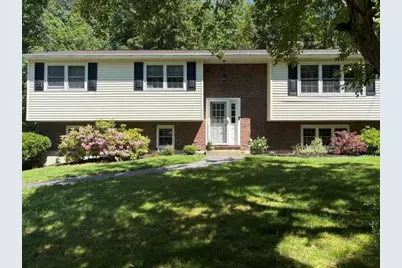 37 Pine Ridge Drive, Candia, NH 03034 - Photo 2
