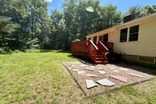 37 Pine Ridge Dr, Candia, NH 03034 - Photo 6