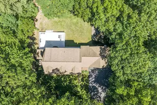 2 Dubeau Dr, Derry, NH 03038 - Photo 40