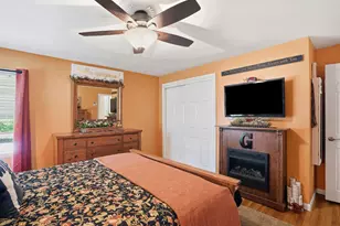 51 Kilby St, Manchester, NH 03103 - Photo 14