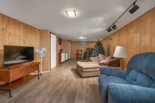 21 Acton St, Nashua, NH 03060 - Photo 34