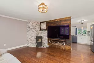 407 Middle Winchendon Rd, Rindge, NH 03461 - Photo 14