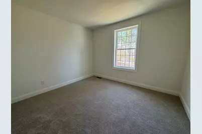 7C Dearborn Circle, Goffstown, NH 03045 - Photo 10