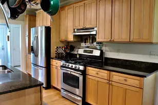 12 S Lincoln St, Keene, NH 03431 - Photo 4