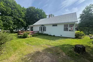 19 Huckins St, Ossipee, NH 03814 - Photo 6