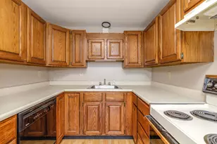 90-100 Dawson Ave, Manchester, NH 03104 - Photo 4