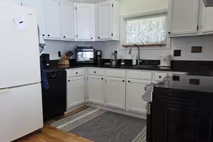 5 1/2 Lyndon St, Concord, NH 03301 - Photo 12