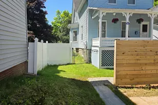 5 1/2 Lyndon St, Concord, NH 03301 - Photo 2
