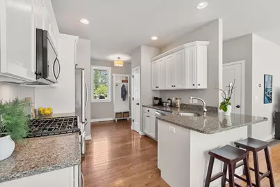 66 Redwood Way, Manchester, NH 03102 - Photo 12