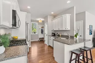 66 Redwood Way, Manchester, NH 03102 - Photo 12