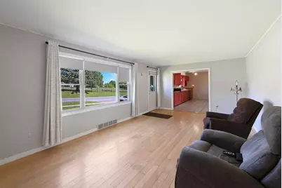 5747 Shelburne Road, Shelburne, VT 05482 - Photo 4
