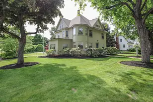 27 Eastman St, Nashua, NH 03060 - Photo 1