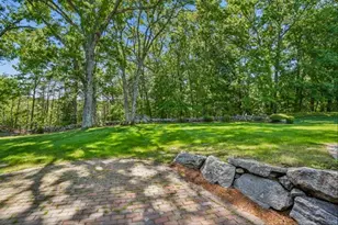 153 Fleming St, Manchester, NH 03104 - Photo 40