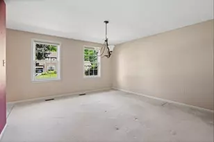 153 Fleming St, Manchester, NH 03104 - Photo 20