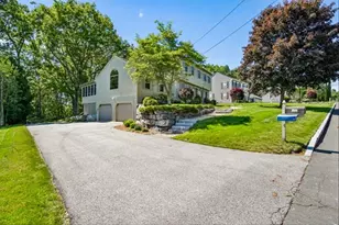 153 Fleming St, Manchester, NH 03104 - Photo 4