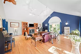 31 Merrill Rd, Goffstown, NH 03045 - Photo 2