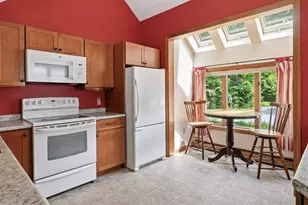 5 Fairchild Dr, Durham, NH 03824 - Photo 4