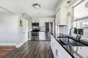 20 Upland St, Manchester, NH 03102 - Photo 2