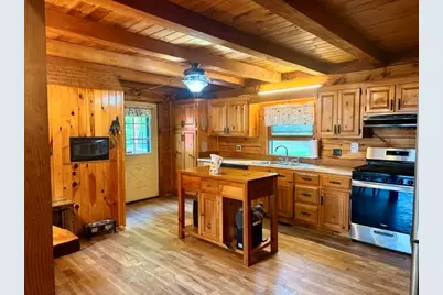 83 Main Street, Sandown, NH 03873 - Photo 10