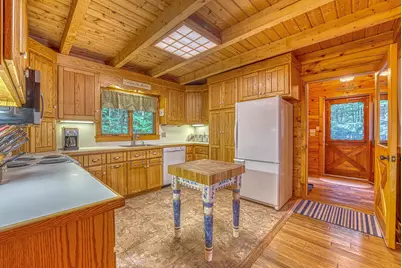11 Squamasee Road, Holderness, NH 03245 - Photo 10