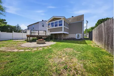 130 Flint Street, Manchester, NH 03103 - Photo 2