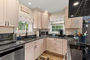 36 Elm St, Alton, NH 03810 - Photo 8