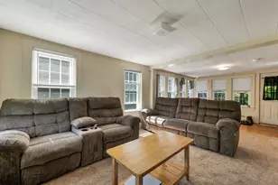 9 Crescent St, Laconia, NH 03246 - Photo 16