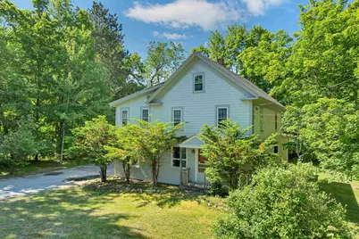 9 Crescent Street, Laconia, NH 03246 - Photo 2