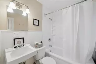 838 Maple St, Manchester, NH 03104 - Photo 22