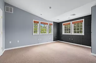 163 Wedgewood Ln, Manchester, NH 03109 - Photo 20