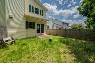 163 Wedgewood Ln, Manchester, NH 03109 - Photo 52