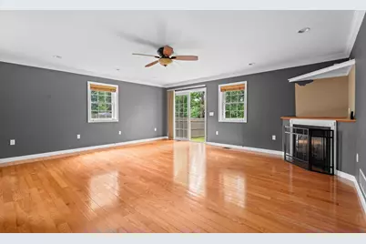 163 Wedgewood Lane, Manchester, NH 03109 - Photo 14