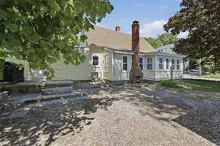 15 S Main St, Newton, NH 03858 - Photo 6