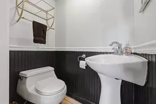 15 S Main St, Newton, NH 03858 - Photo 28