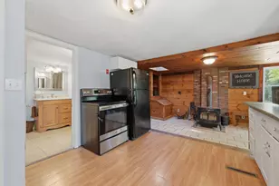 15 S Main St, Newton, NH 03858 - Photo 24